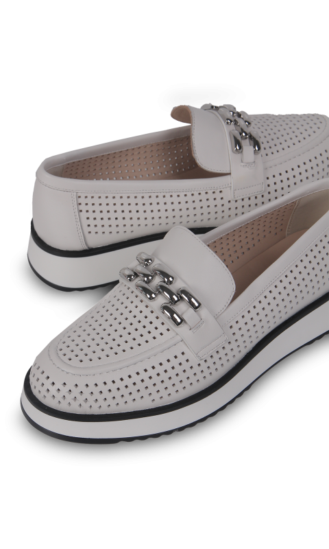 Лофери жіночі білі (V1912-Q20-70) 4S Shoes Vidorcci